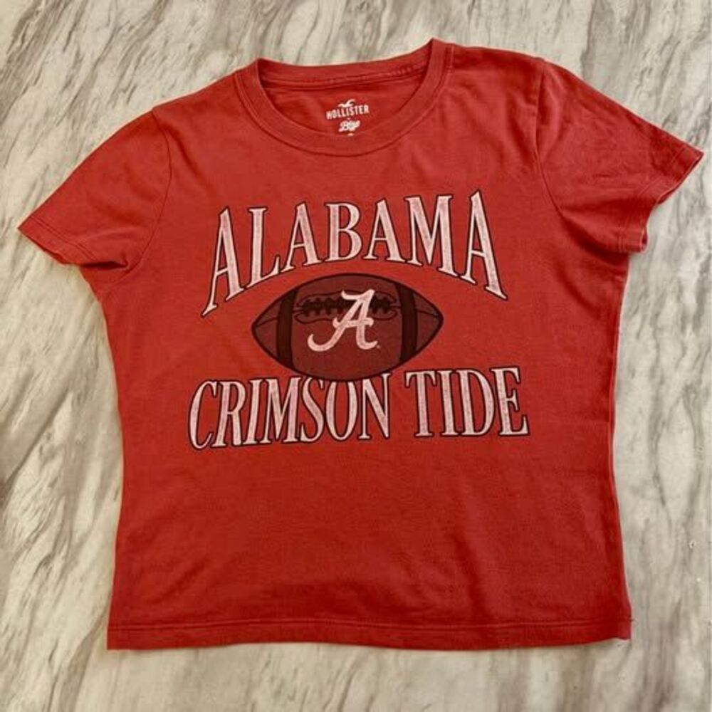 Hollister Women’s Medium Alabama Crimson Tide Fitted Y2K Style T-Shirt